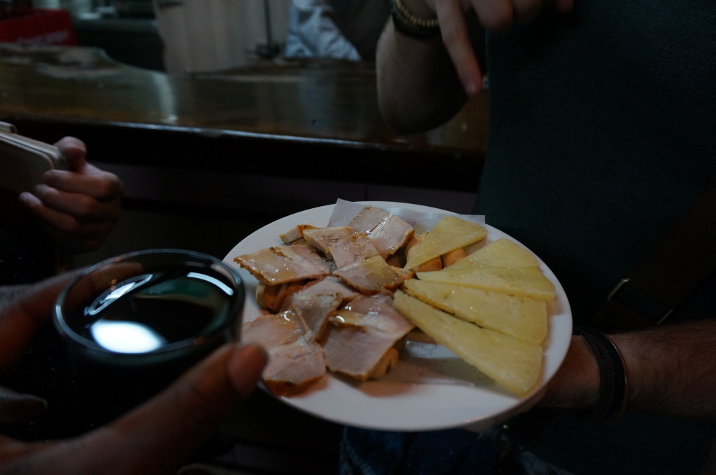 Food Tour in Seville - Orange Wine, Manchego Sheep Cheese & Chicharrones 